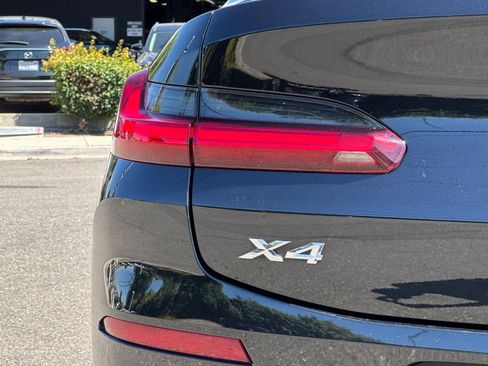 Used 2024 BMW X4 xDrive30i w/ Parking Assistance Package image 29