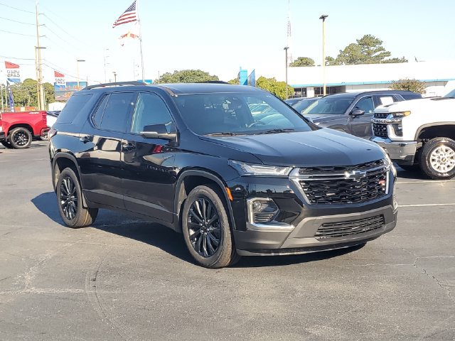 Used 2023 Chevrolet Traverse RS AWD/4WD image 39