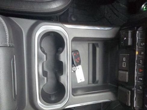 Used 2019 Chevrolet Silverado 1500 LT Trail Boss image 19