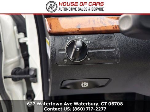 Used 2008 Mercedes-Benz E 550 4dr Sdn Sport 5.5L 4MATIC image 23