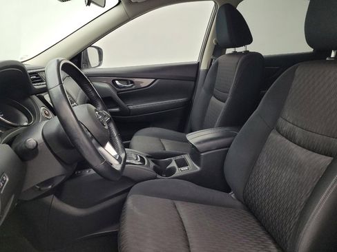 Used 2019 Nissan Rogue SV w/ Premium Package image 17