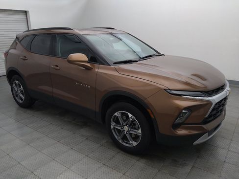 Used 2024 Chevrolet Blazer LT w/ Convenience Package FWD image 11