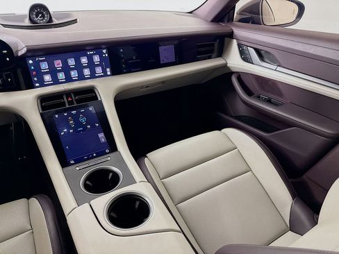 Certified 2025 Porsche Taycan image 27