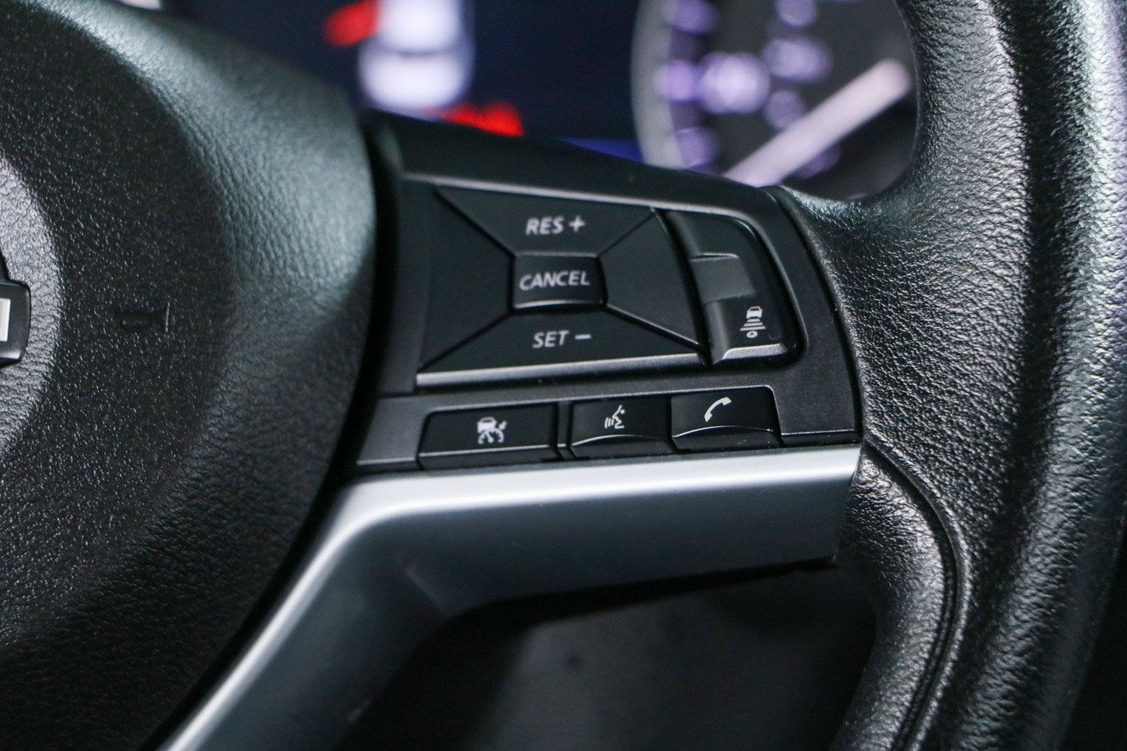 Used 2024 Nissan Sentra SV FWD image 14