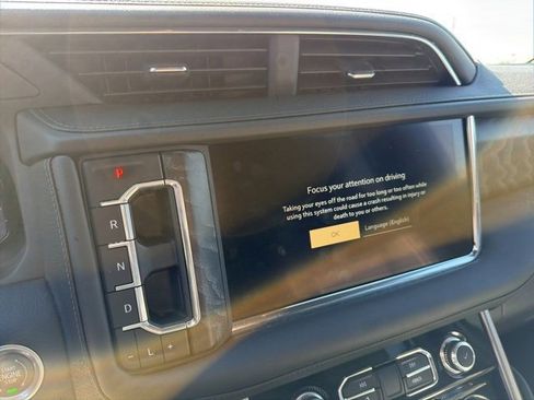 Used 2023 GMC Yukon Denali image 29