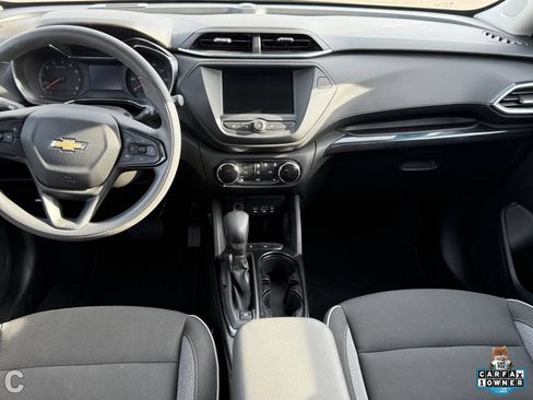 Used 2023 Chevrolet TrailBlazer LT FWD image 10