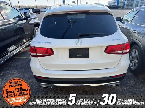 Used 2017 Mercedes-Benz GLC 300 4MATIC image 4