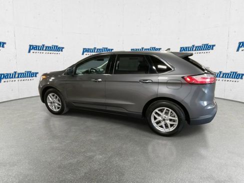 Used 2023 Ford Edge SEL image 7
