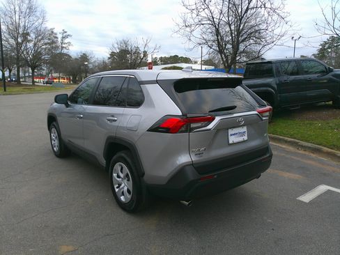 Used 2025 Toyota RAV4 LE image 10