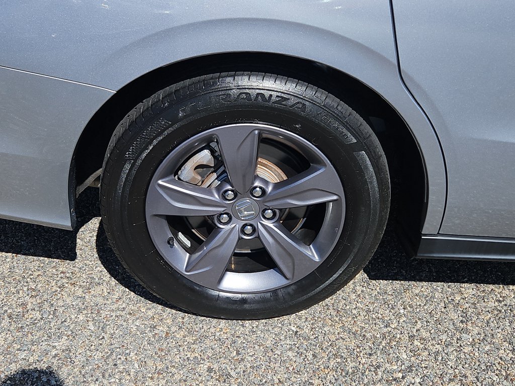 Certified 2024 Honda Odyssey EX image 9