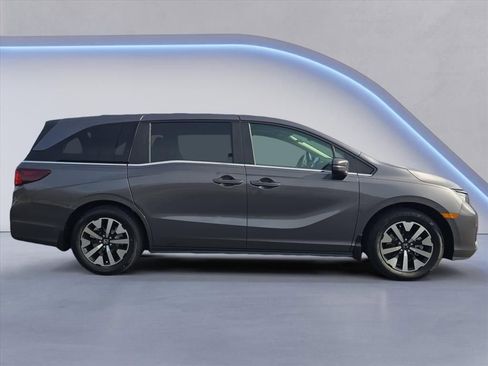 New 2026 Honda Odyssey EX-L image 6