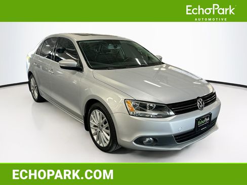 Used 2014 Volkswagen Jetta TDI FWD image 1