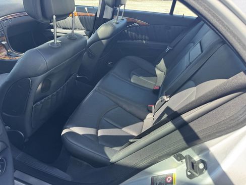Used 2007 Mercedes-Benz E 550 4MATIC Sedan image 8