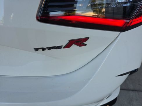 Used 2025 Honda Civic Type R image 4