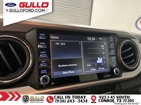 Used 2020 Toyota Tacoma SR5 RWD image 25