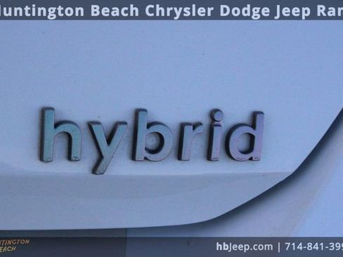 Used 2023 Hyundai Elantra Limited image 6