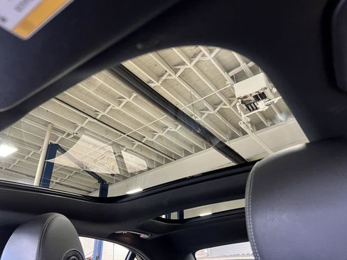 Used 2020 Mercedes-Benz E 350 4MATIC Sedan image 32