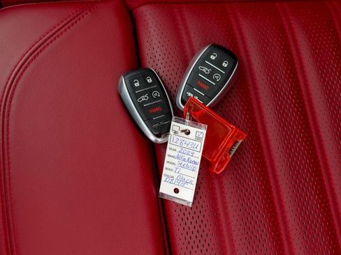 Used 2024 Alfa Romeo Stelvio Ti w/ Performance Driving Package image 66