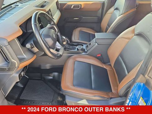 Used 2024 Ford Bronco Outer Banks AWD/4WD image 17