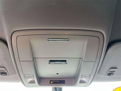 Used 2018 Chevrolet Silverado 1500 LT image 33