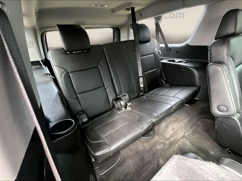 Used 2018 Chevrolet Suburban Premier image 27