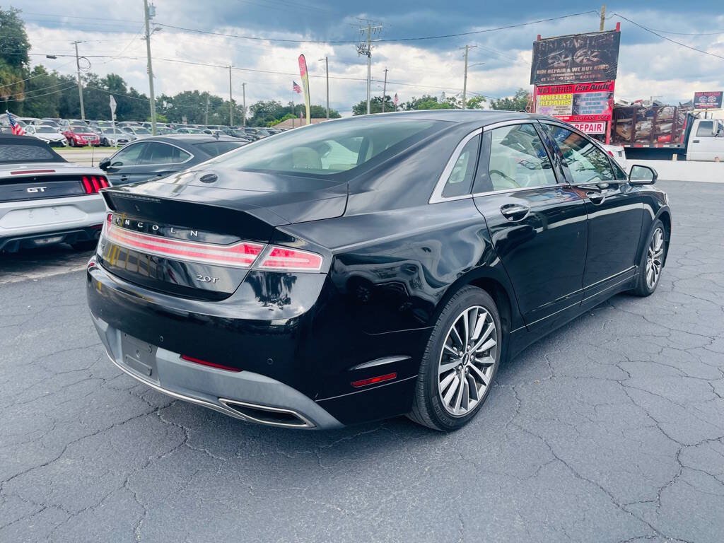 Used 2019 Lincoln MKZ Reserve FWD image 12