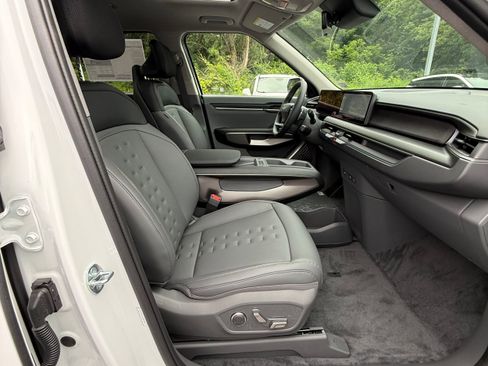 New 2026 Kia EV9 Wind image 15