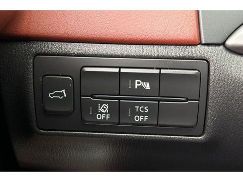 Used 2018 MAZDA CX-9 Signature AWD/4WD image 32