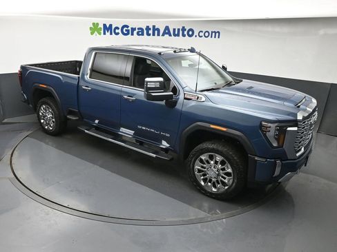 New 2026 GMC Sierra 2500 Denali w/ Technology Package AWD/4WD image 3