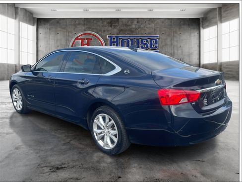Used 2018 Chevrolet Impala LT w/ LT Entertainment Package FWD image 7