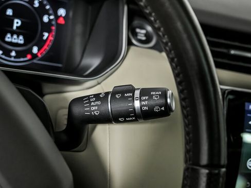 Used 2020 Land Rover Range Rover Sport HSE AWD/4WD image 27