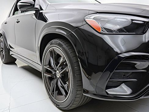 Used 2024 Mercedes-Benz GLE 580 4MATIC w/ Night Package image 20