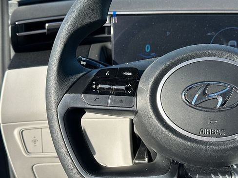 Certified 2024 Hyundai Tucson SE image 14