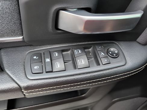 Used 2019 RAM 2500 Big Horn AWD/4WD image 17