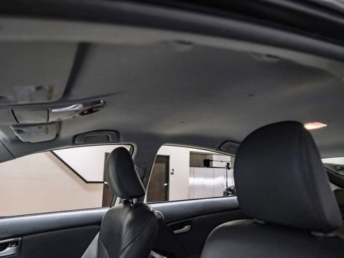 Used 2010 Toyota Prius Five image 34