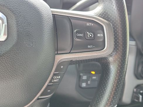 Used 2024 RAM 3500 Tradesman w/ Chrome Appearance Group AWD/4WD image 25