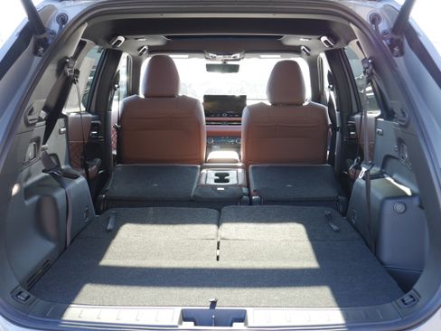 Used 2025 Mitsubishi Outlander SEL FWD image 8