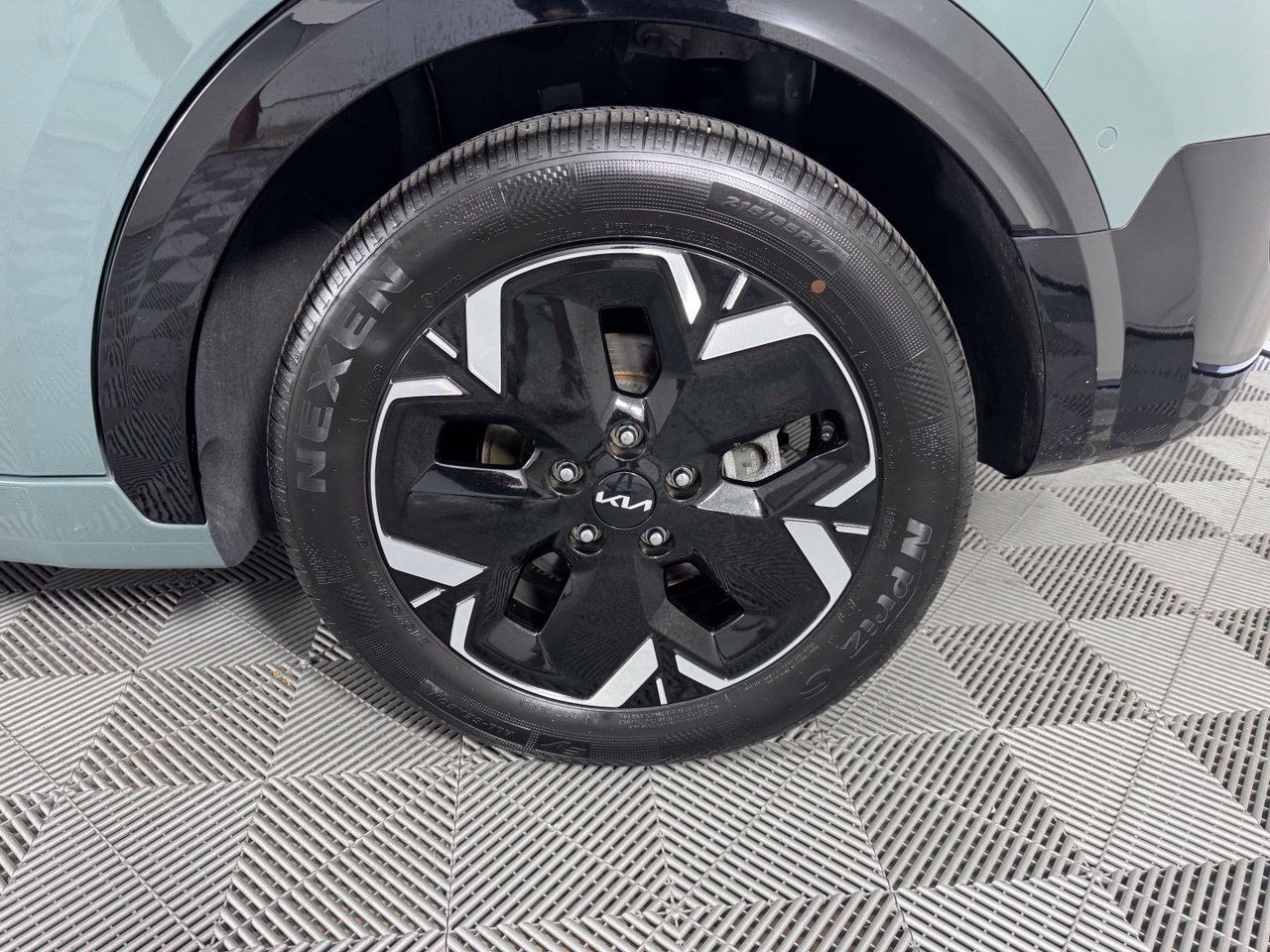 Used 2023 Kia Niro Wave w/ Wave Preserve Package FWD image 37