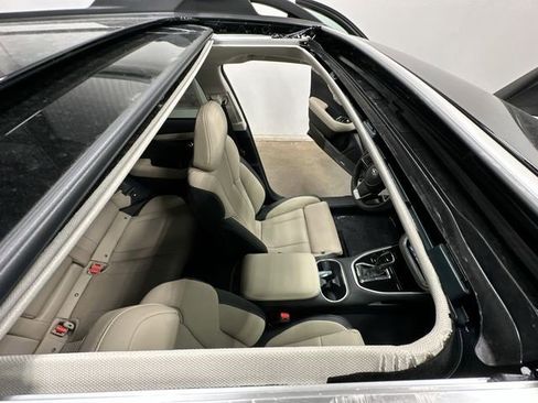 Certified 2025 Subaru Outback Limited image 6