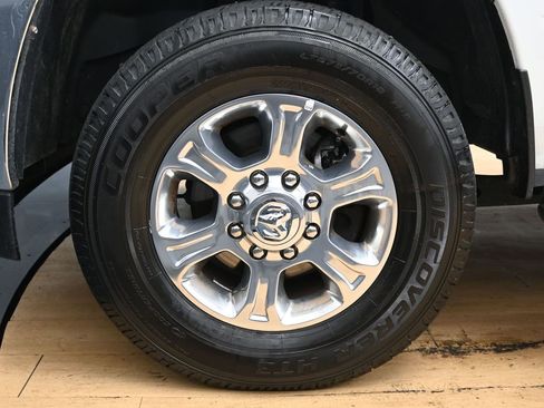 Used 2024 RAM 2500 Big Horn image 11