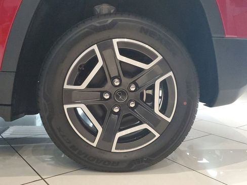 New 2026 Jeep Cherokee Limited image 6