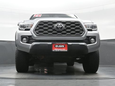 Used 2020 Toyota Tacoma TRD Off-Road AWD/4WD image 27