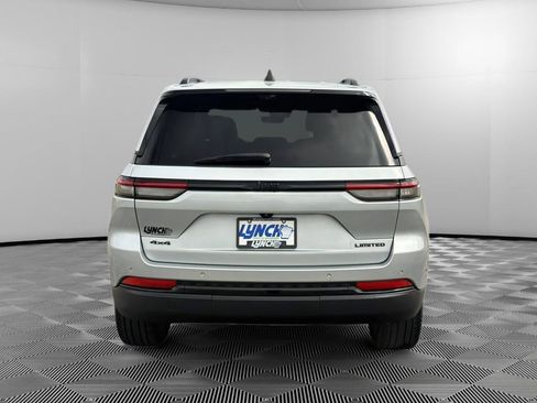 Used 2024 Jeep Grand Cherokee Limited w/ Luxury Tech Group II AWD/4WD image 3