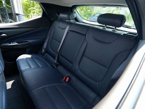 Used 2022 Chevrolet Bolt EUV Premier image 22