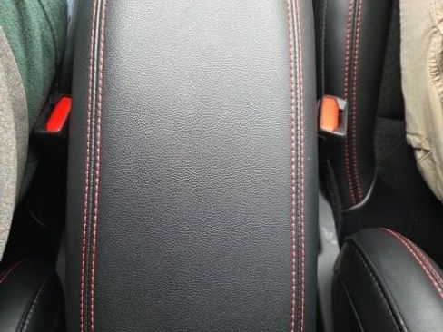 Certified 2025 Ford Escape ST-Line w/ Tech Pack #1 image 36