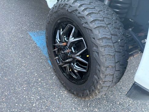 Used 2024 RAM 3500 Laramie w/ Night Edition AWD/4WD image 7