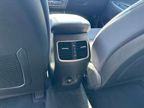 Used 2021 Hyundai Tucson Sport w/ Cargo Package FWD image 29