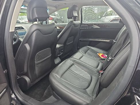Used 2013 Lincoln MKZ AWD image 9