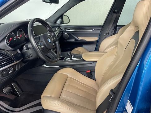 Used 2018 BMW X5 M image 2