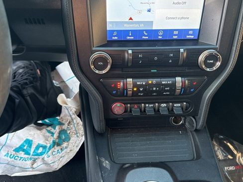 Used 2022 Ford Mustang Shelby GT500 w/ Technology Package image 17